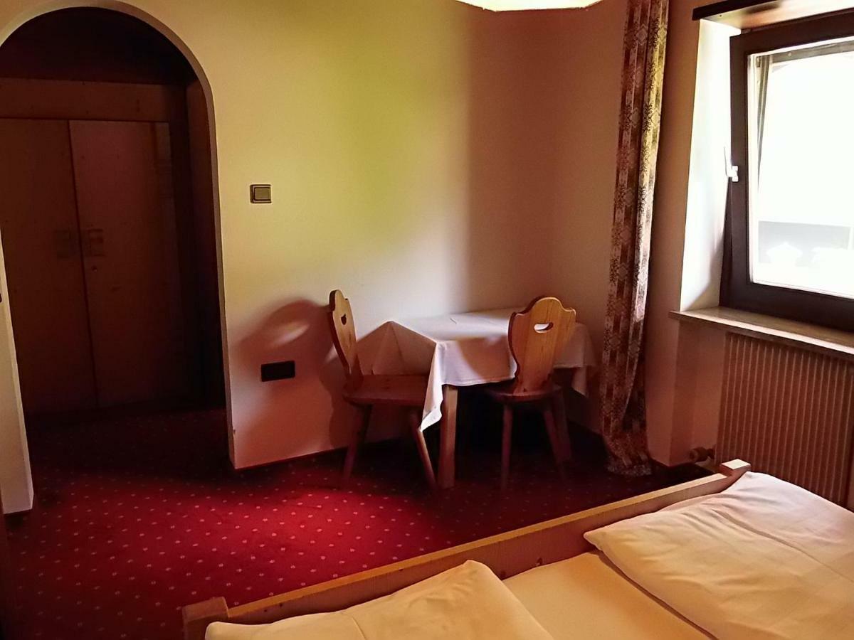Garni Runggner Traubenhof Hotel Termeno Exterior foto