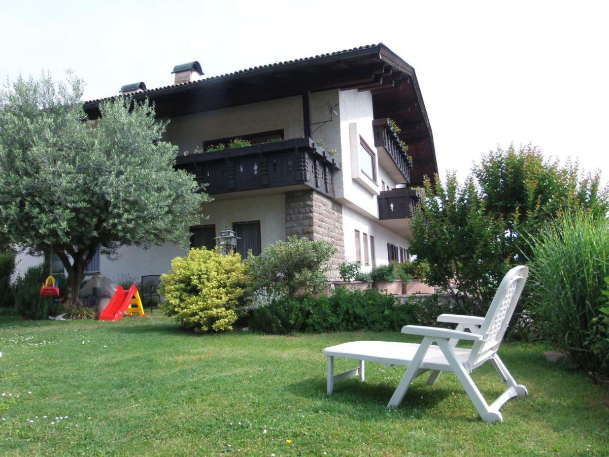 Garni Runggner Traubenhof Hotel Termeno Exterior foto